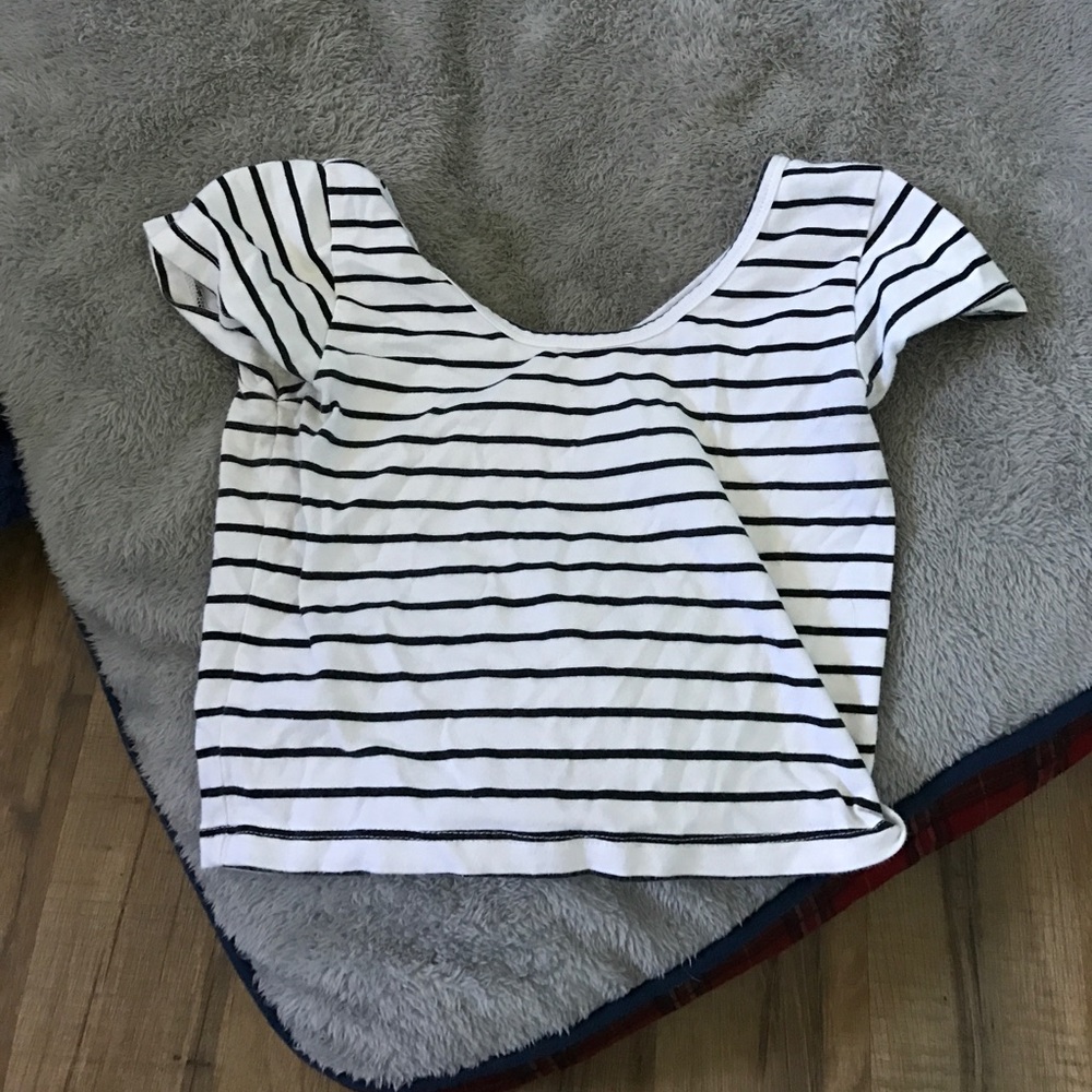 T-Shirt Style Crop