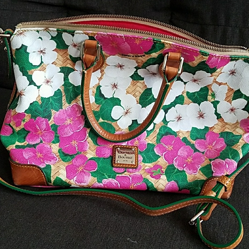 Dooney & Bourke Purse