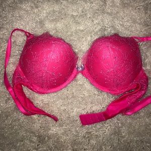 Victoria secret bombshell push-up padded bra 34b