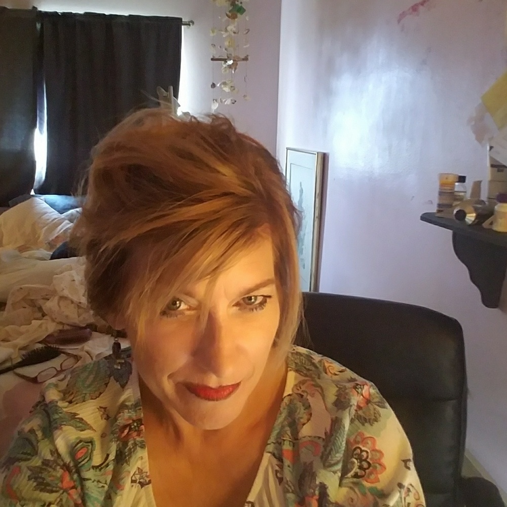 Meet your Posher, Ursula