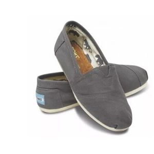 Dark gray TOMS