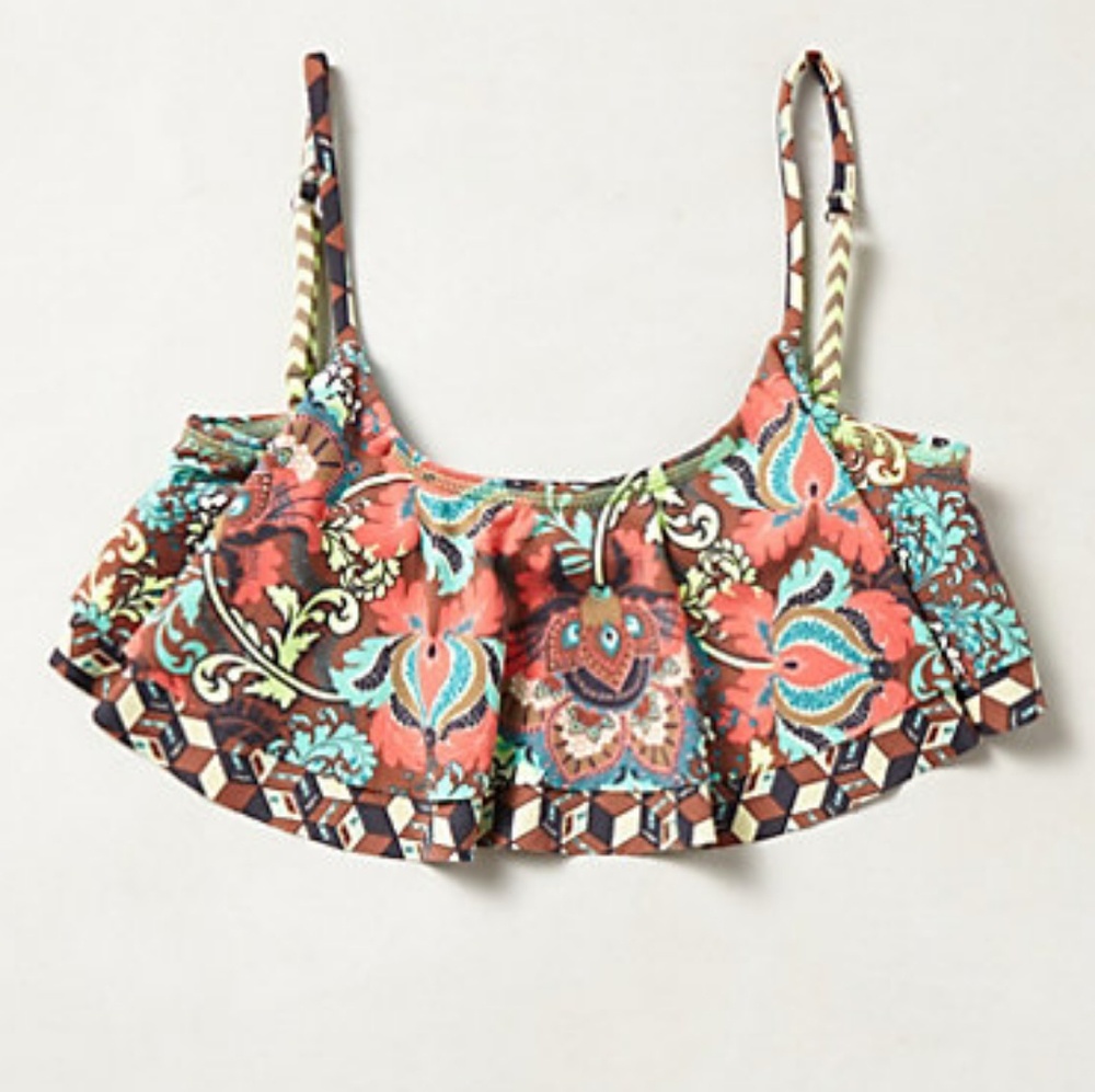 Bikini top size large (brand maagi)