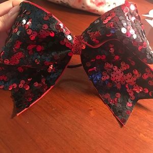 Cheer bow
