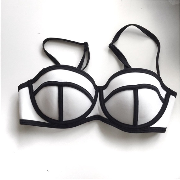 triangl swimwear Other - Authentic Triangl Milly bikini top in Indiana Ice