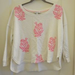 Cute cropped sweatshirt with pink