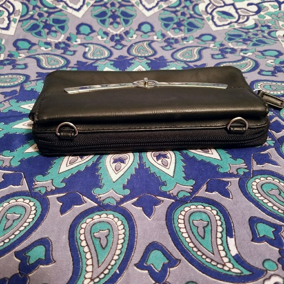 Black and Silver Clutch Wallet - Picture 4 of 4