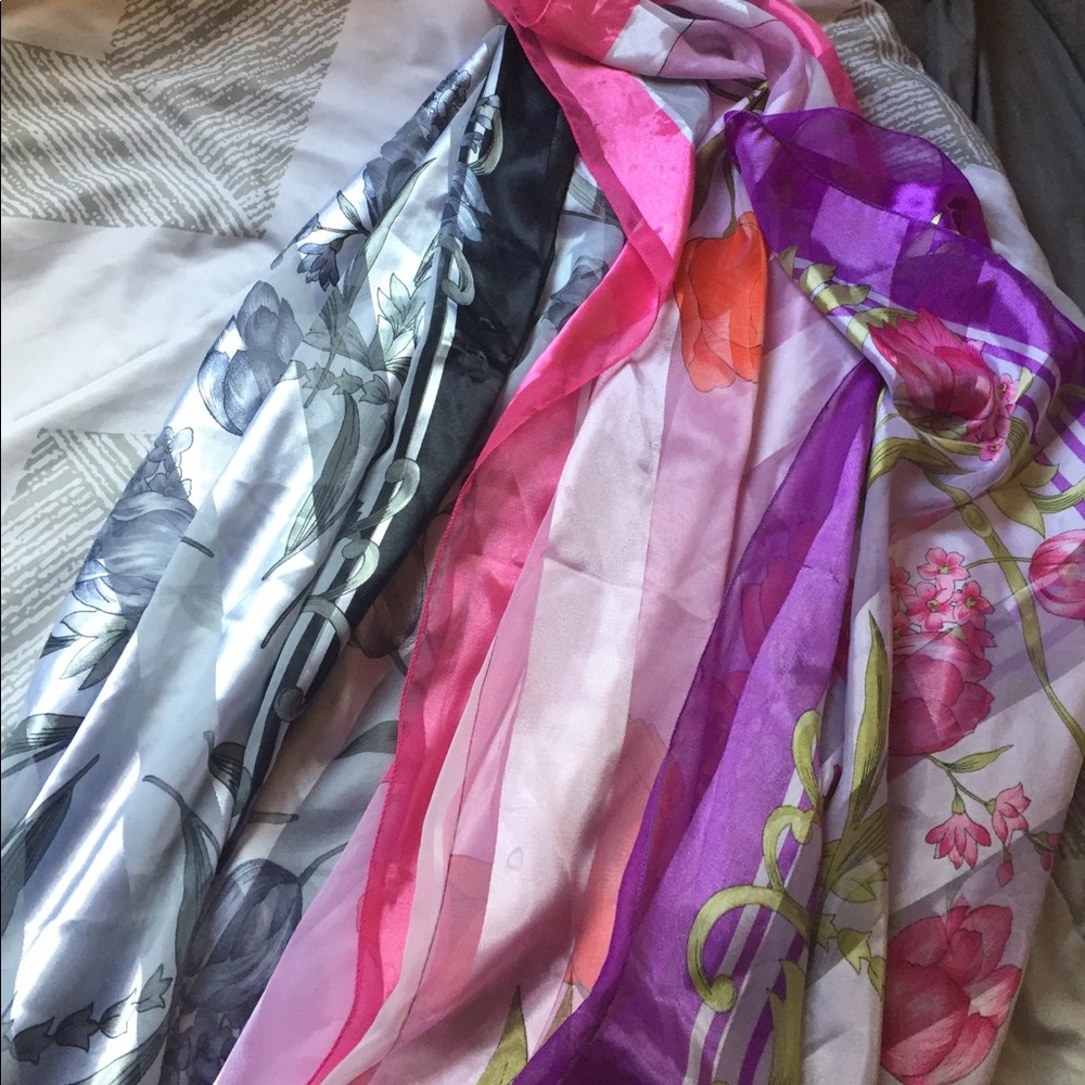 3 Scarves