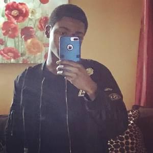 Meet your Posher, Devin