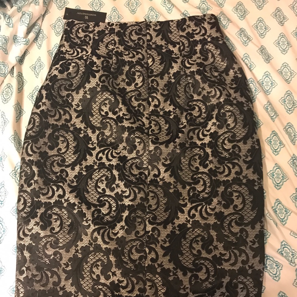 Beautiful black and silver skirt. NWT