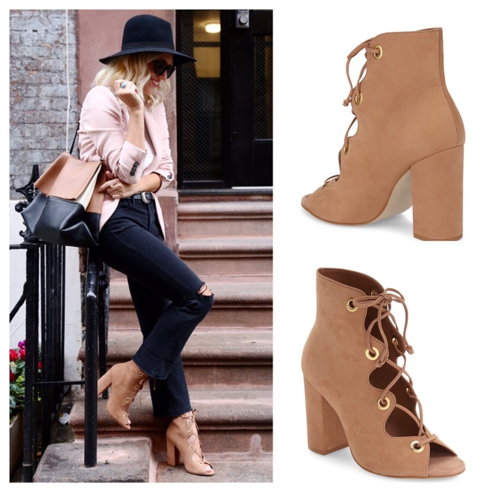 SOLD 💙 steve madden // carusso lace up booties - Picture 2 of 5