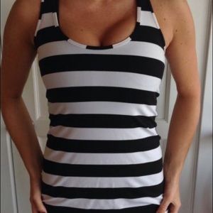 Lululemon Cool Racerback 4 EUC