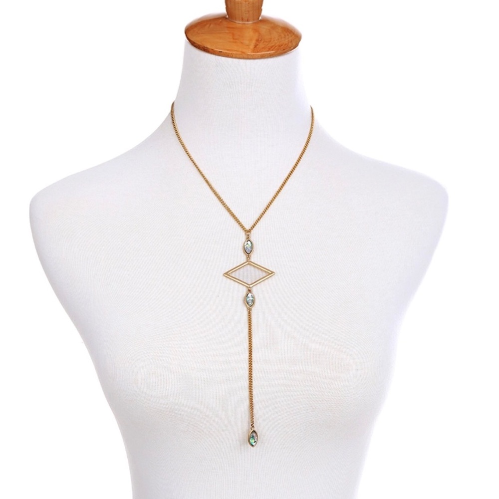 💎 Dainty Gold Chic Crystal Triangle Boho Necklace