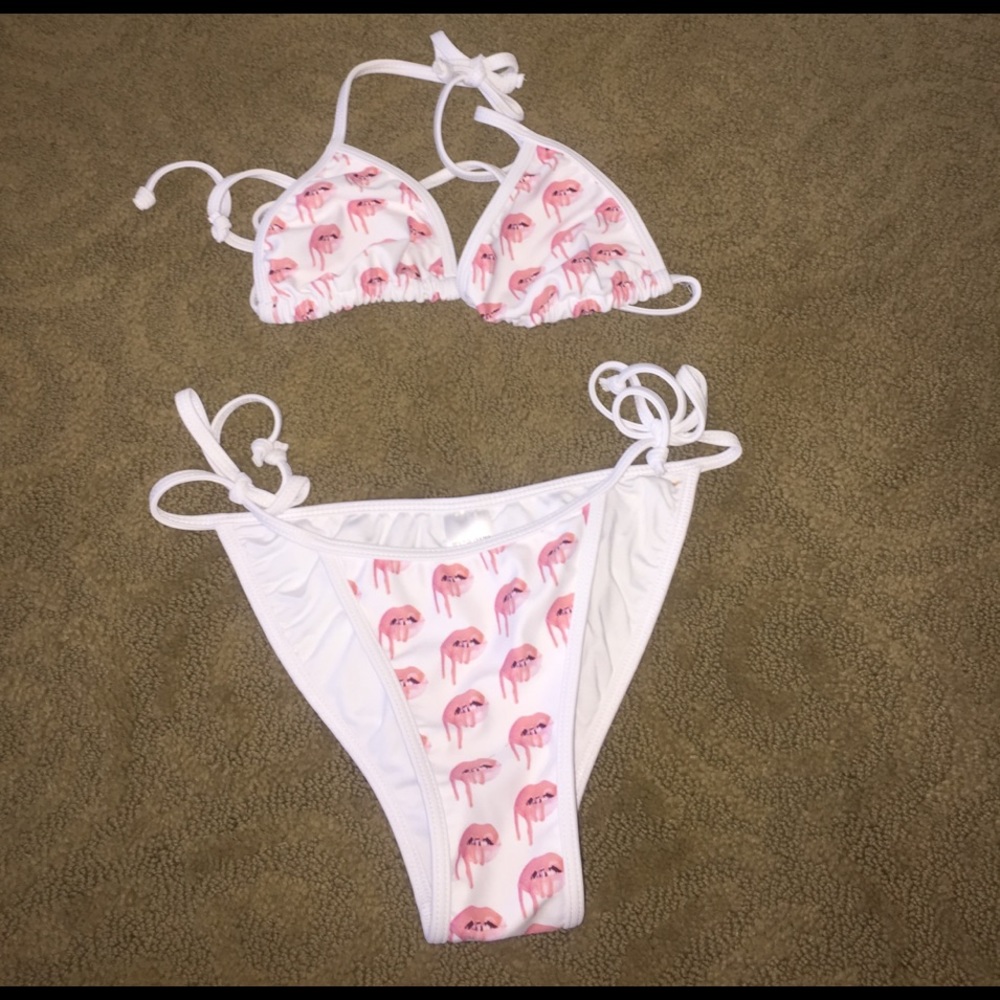 Kylie Jenner swimsuit