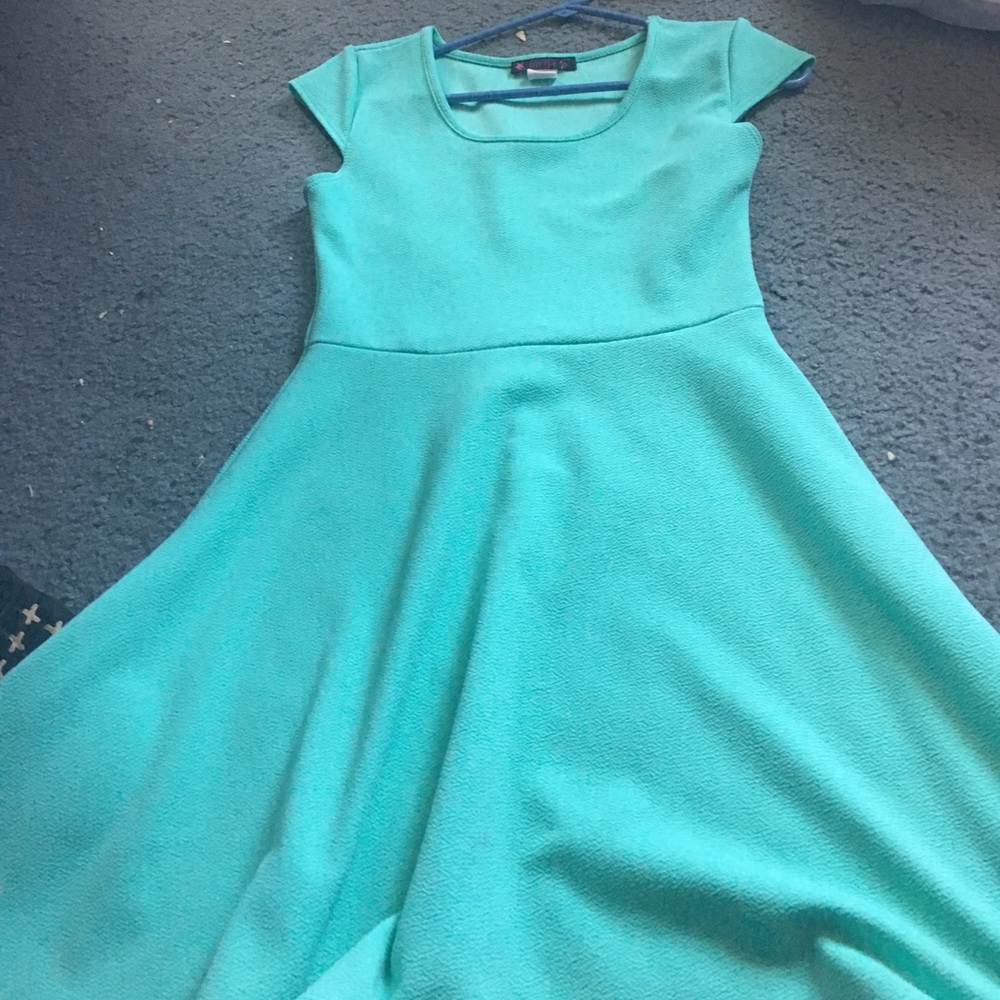 turquoise flow dress