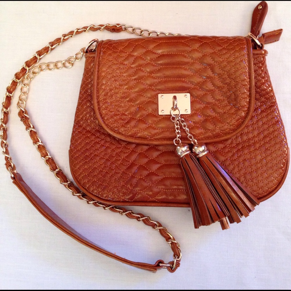 Textured crossbody purse