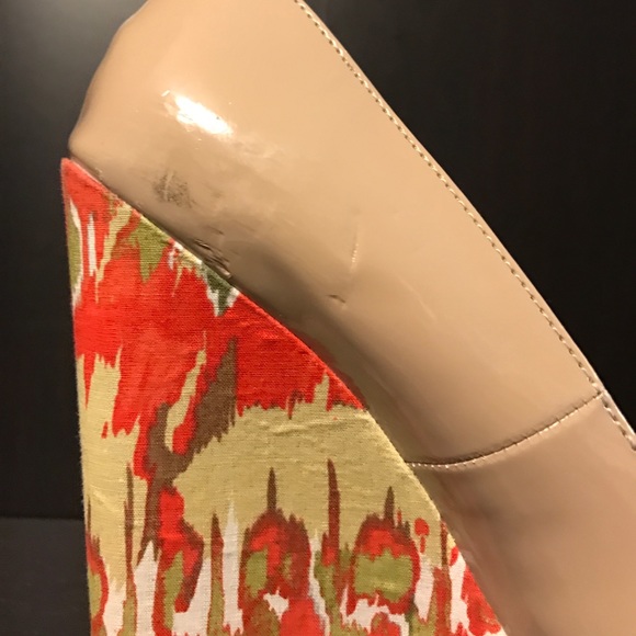 Nude with pink tribal print wedge - Picture 6 of 8