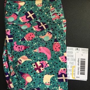 LuLaRoe birthday leggings OS