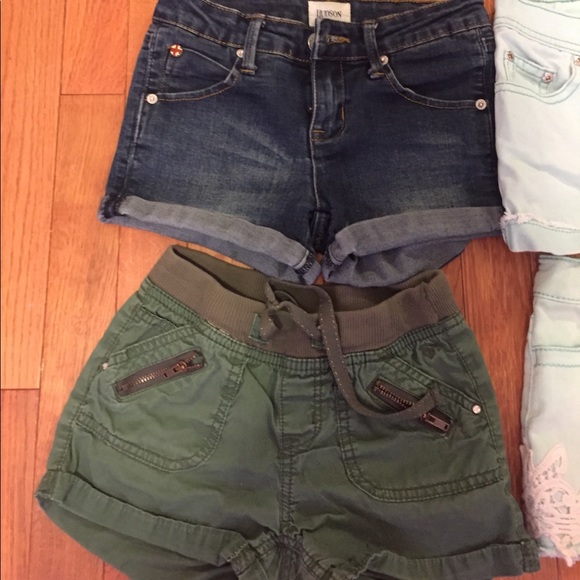 Girls shorts size 10 - Picture 3 of 3