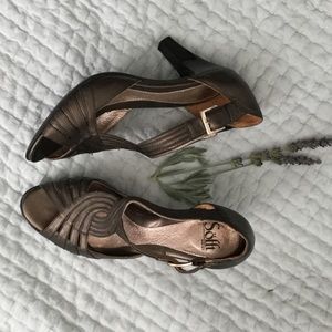 Sofft bronze 3" heels. Size 9.5