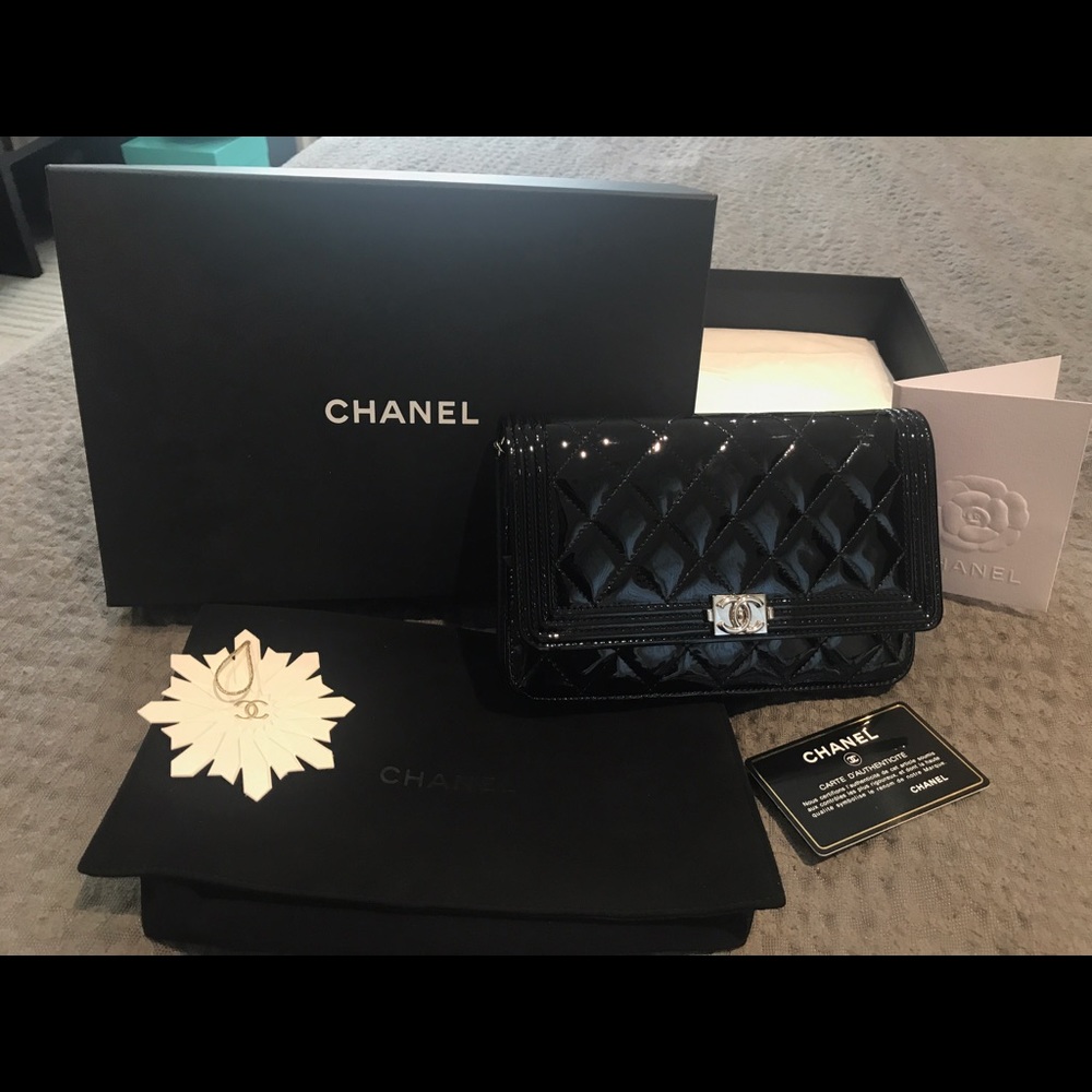 Chanel Boy wallet on chain (WOC) cross body - Picture 5 of 7