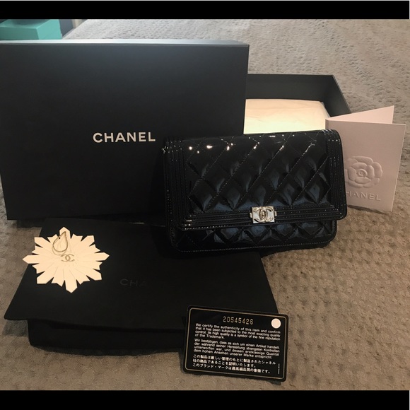 Chanel Boy wallet on chain (WOC) cross body - Picture 4 of 7