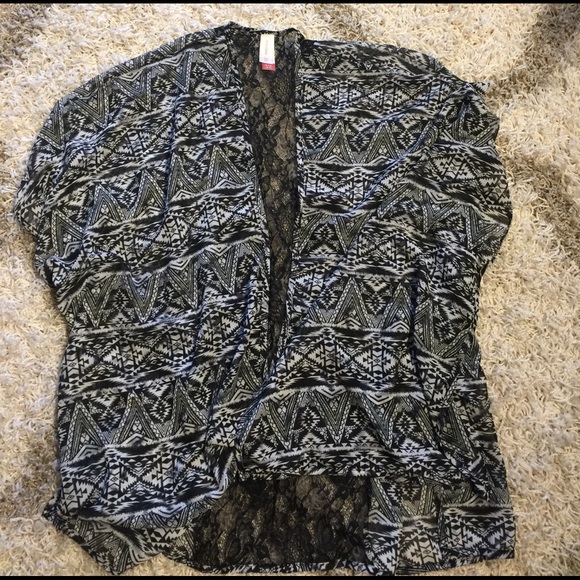 No Boundaries Other - Kimono