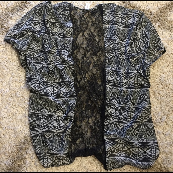 Kimono - Picture 3 of 3