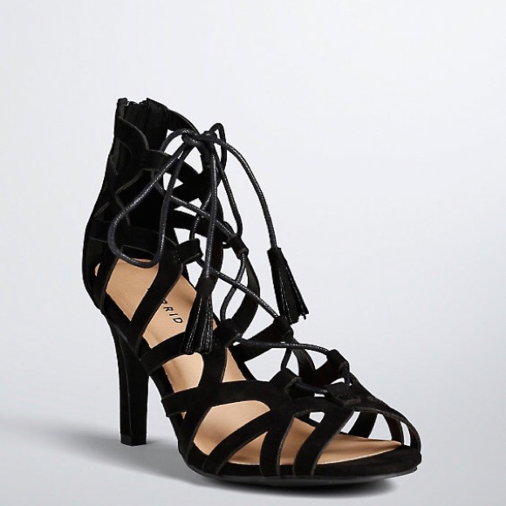Scallop Lace-Up Heels (Wide Width)