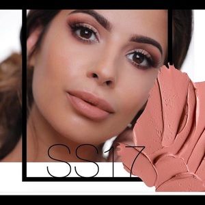 MAC Cosmetics Laura Lee Exclusive Collab Lipstick