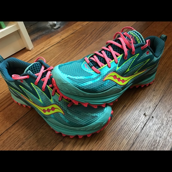 Saucony Shoes - Saucony Running Shoes- Peregrine, 9.5- like new!!