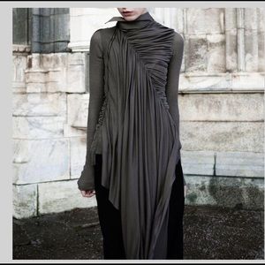 NWT Black ruched top