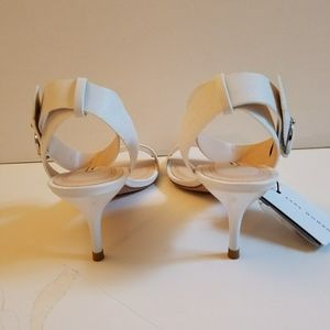Zara Shoes - ZARA White Mid Heel Sandal Ankle Strap Kitten Heel Zara Shoes - ZARA White Mid Heel Sandal Ankle Strap Kitten Heel