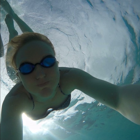 Meet your Posher, Lindsey - Picture 4 of 6