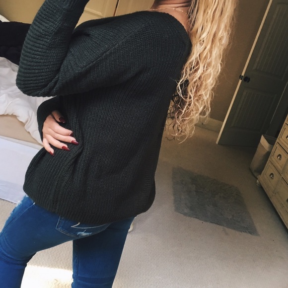 s o l d •• hp 🌿 olive knit sweater - Picture 5 of 6