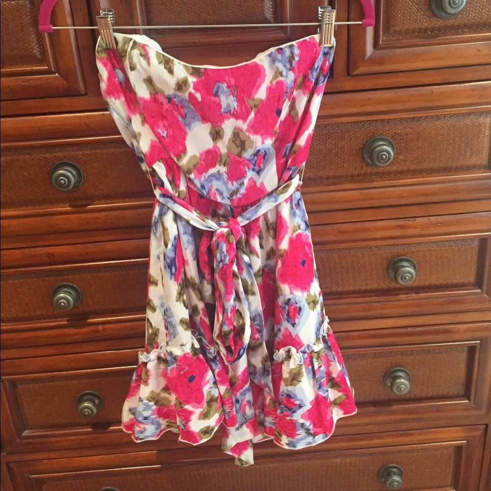 Forever 21 floral strapless dress
