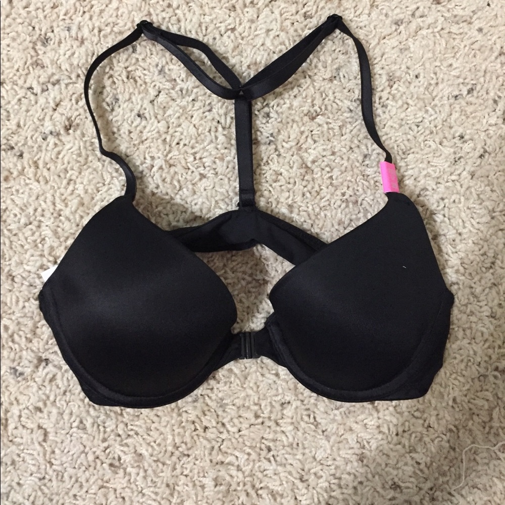BRAND NEW VICTORIA'S SECRET PUSH-UP BRA