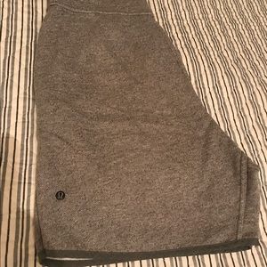 Lululemon size Large Surf short
