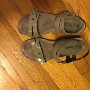 Mephisto Minoa Camel sandals