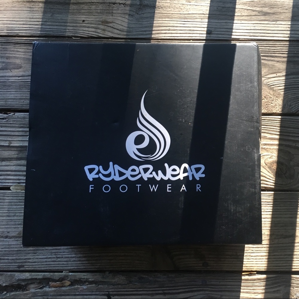 Ryderwear snow camo training shoes