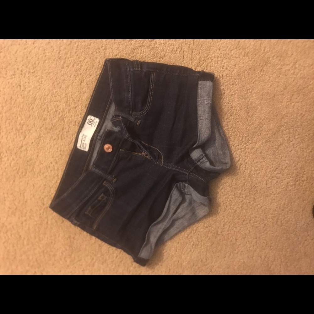 Abercrombie shorts size 00