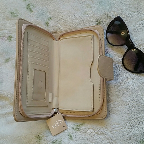 Natural hold all wallet / clutch with zipper NWT! - Picture 2 of 4