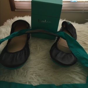 Tieks Black Matte size 8