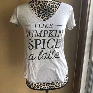 Daytrip Graphic Tee size Small