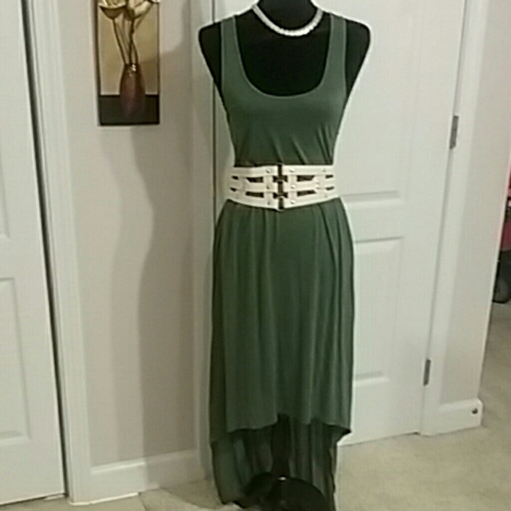 2 SUN DRESSES / 1 H& M /2 belts - Picture 1 of 7