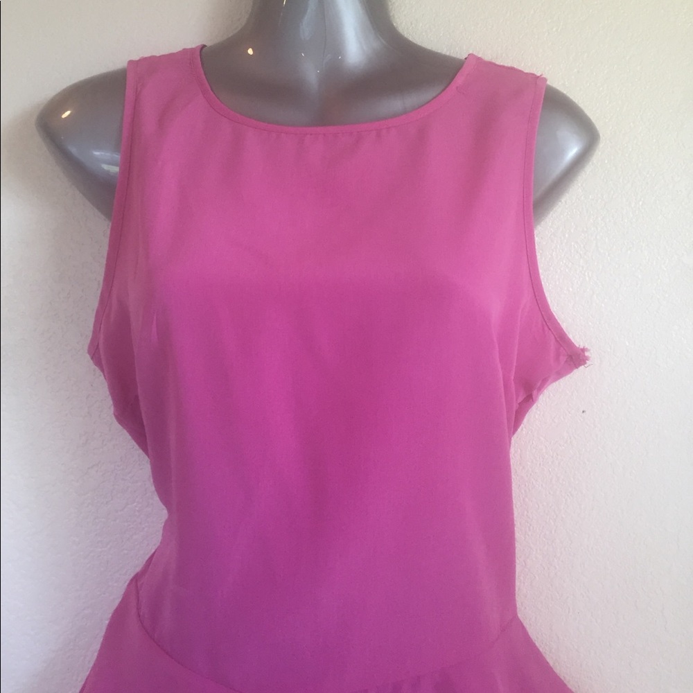 Pink ruffle top - Picture 3 of 6