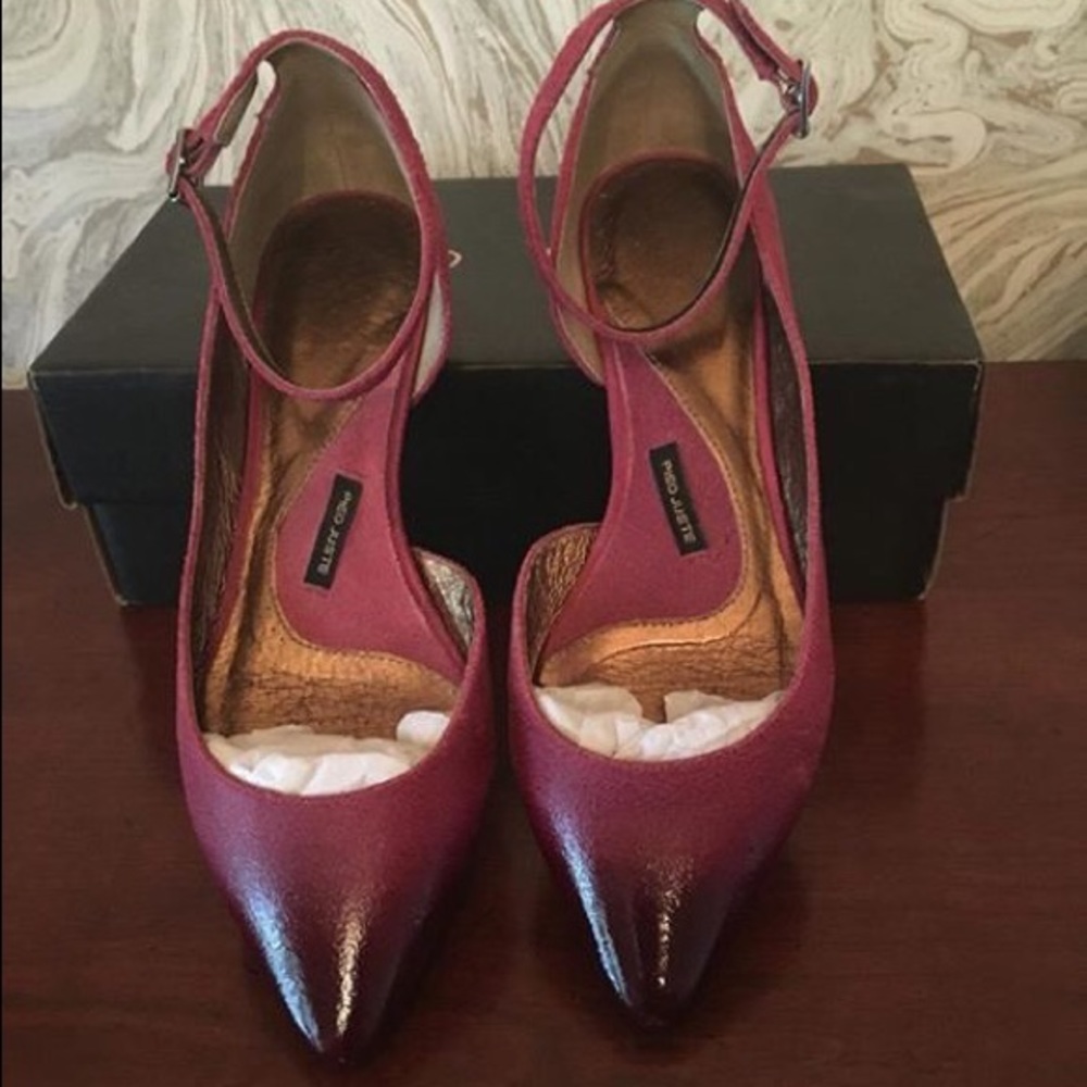 Pied Juste glossy red wine-size 9 (like 8-8.5 IMO)