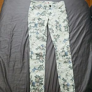 Flowery skinny jeans