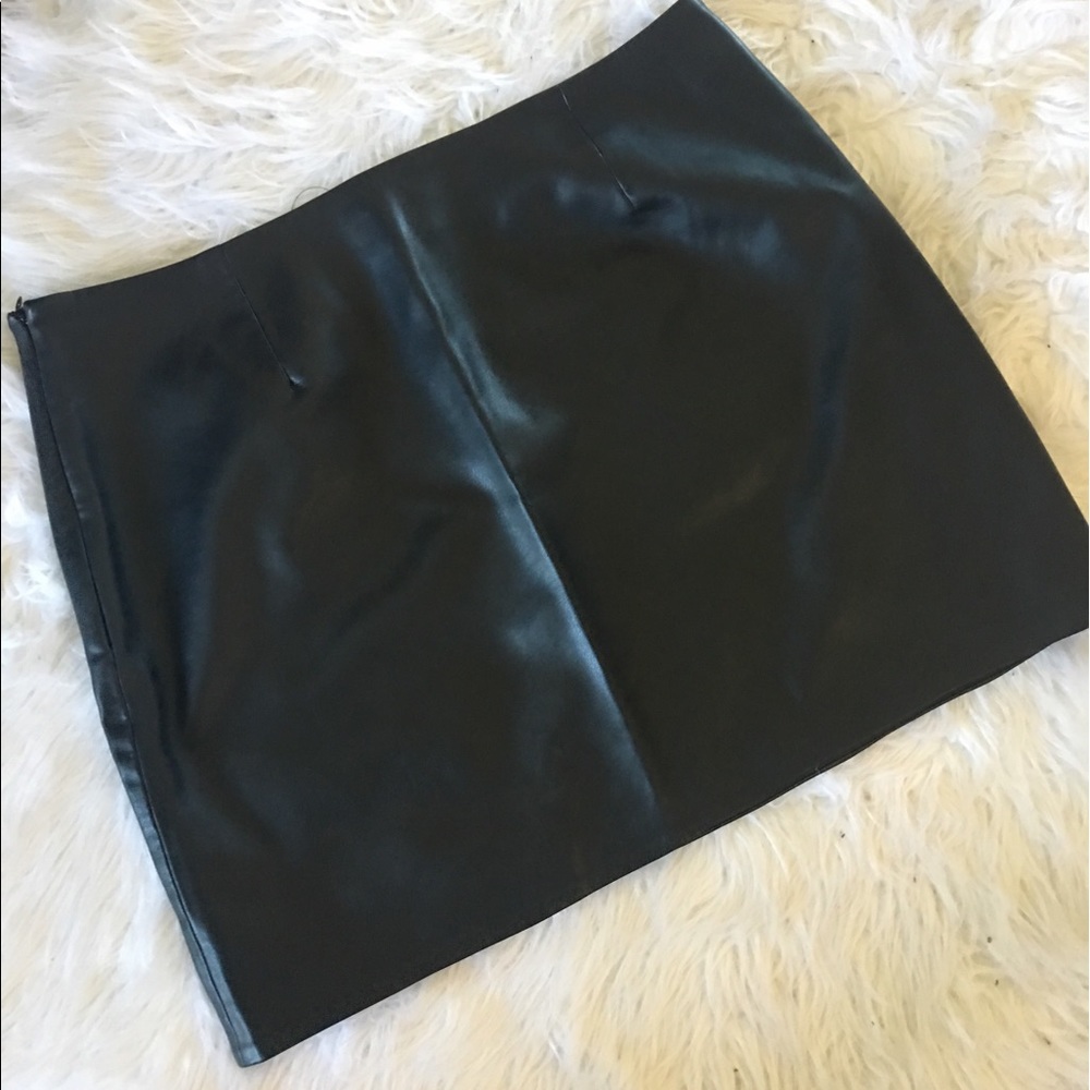 Floral Embroidered Faux Leather Skirt - Picture 3 of 4