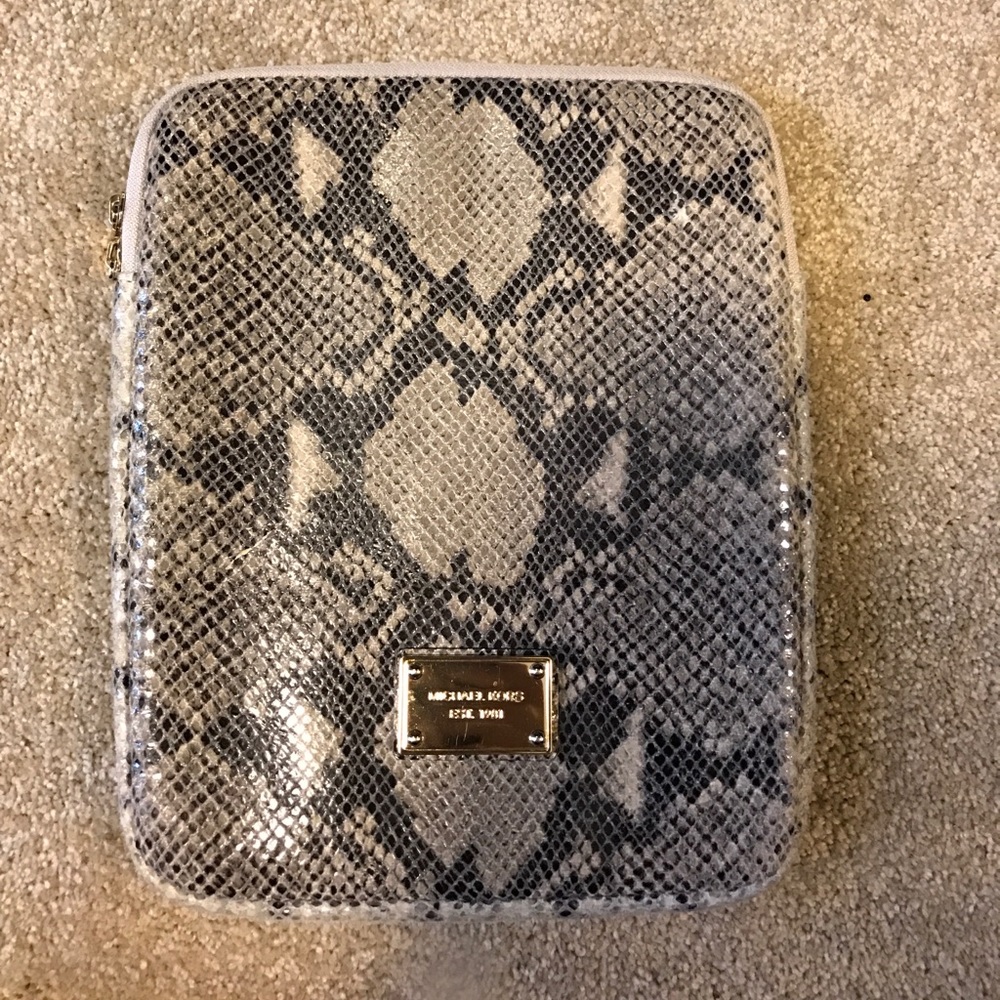 MichaelKors snakeskin ipad case (fits orig. iPad)
