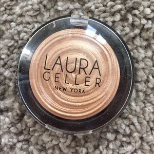 Gilded honey highlighter